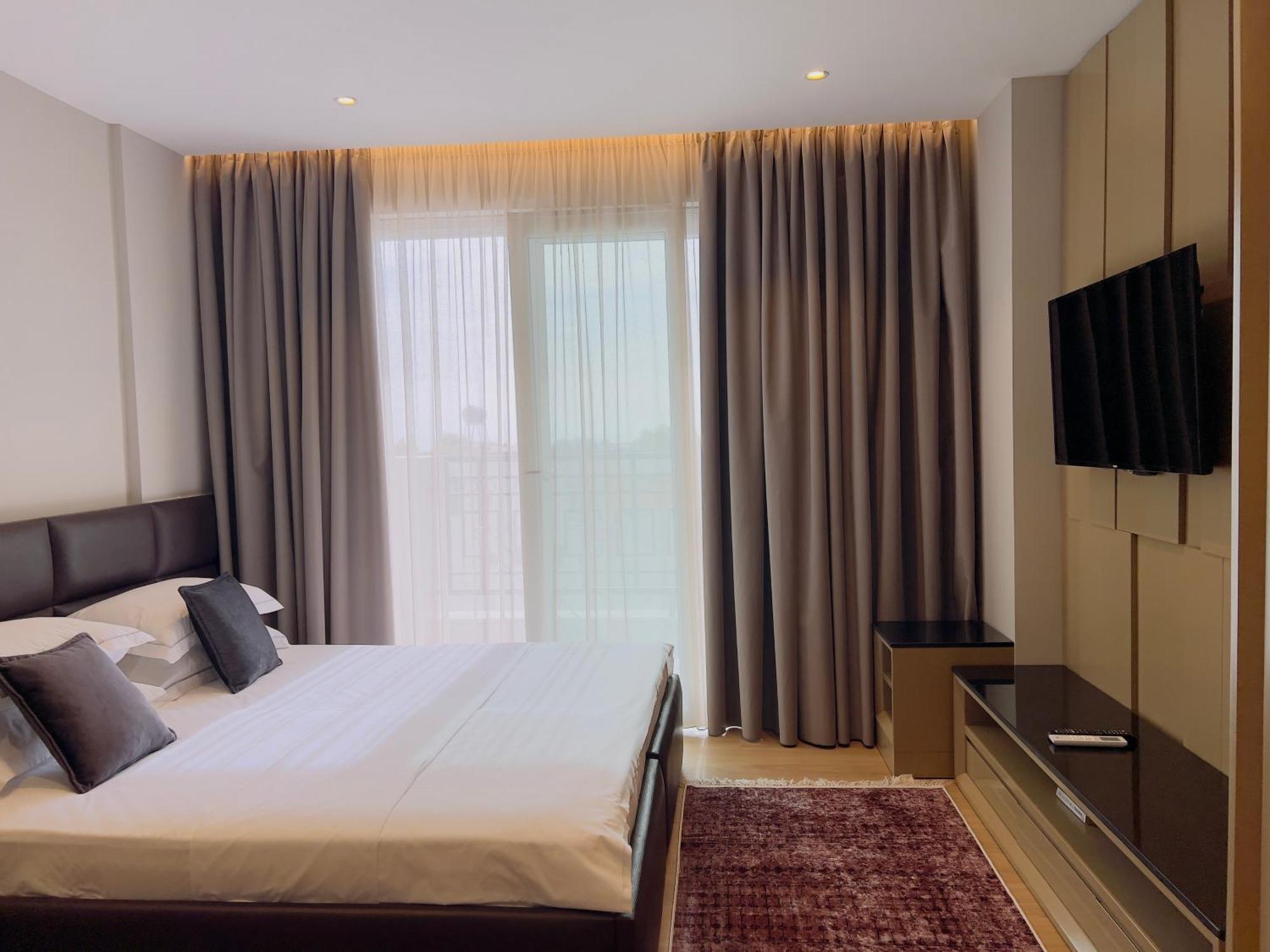 Coastline Luxury Apart Hotel Golem  Dış mekan fotoğraf