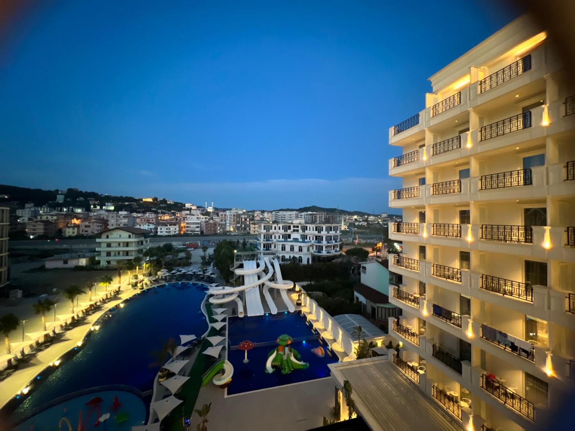 Coastline Luxury Apart Hotel Golem  Dış mekan fotoğraf