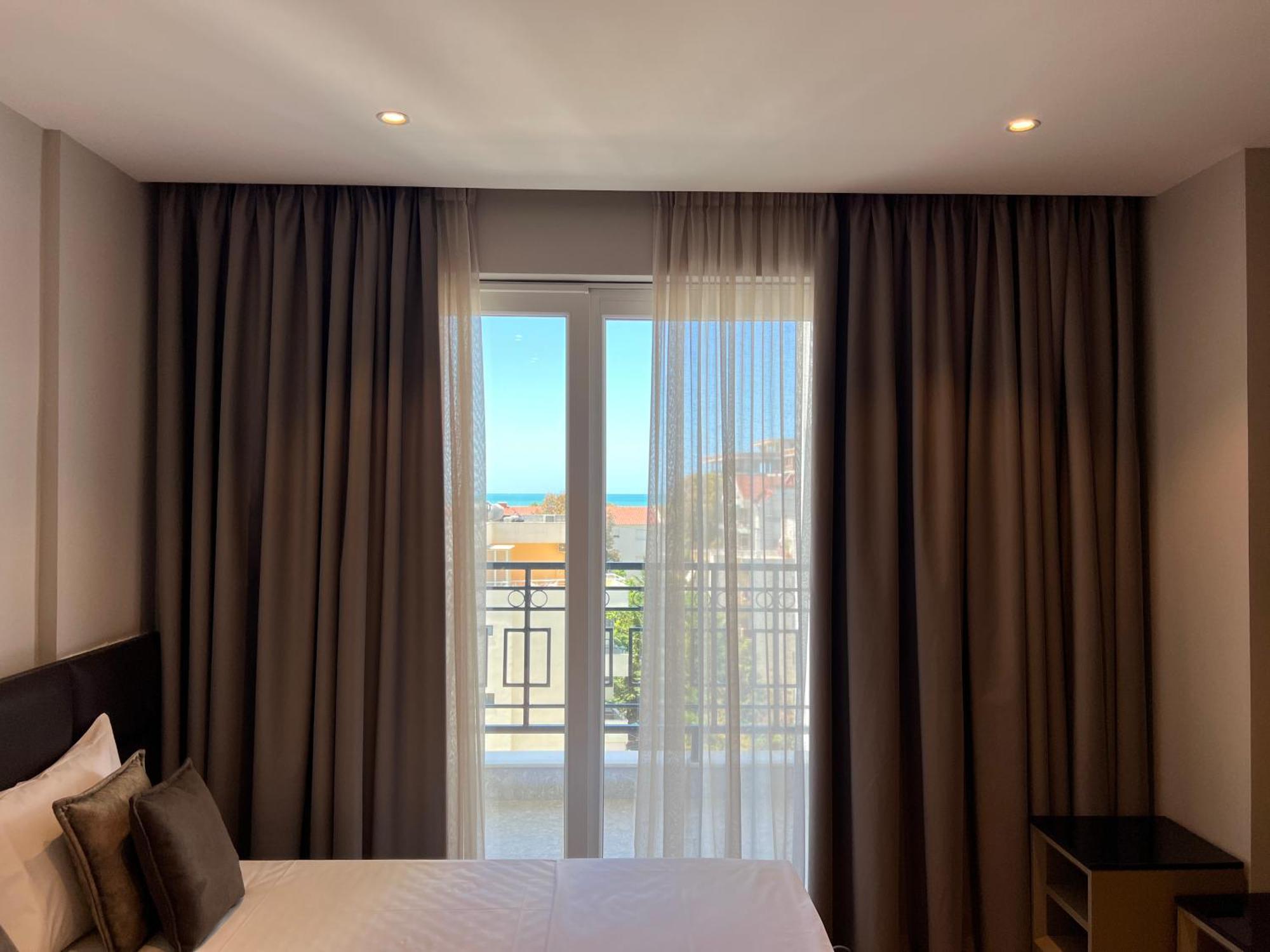 Coastline Luxury Apart Hotel Golem  Dış mekan fotoğraf